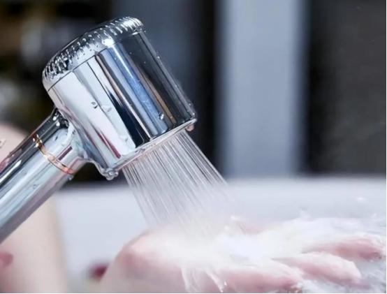 “人洗三澡，命比纸薄”？哪“三澡”不能洗？一次性告诉你答案