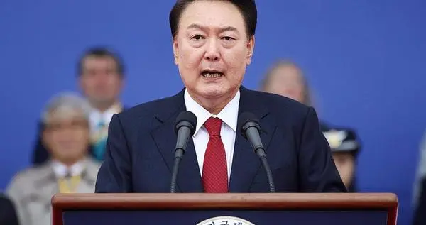 一场判决，一次暴涨，全世界为韩国的“魔幻现实”买了单