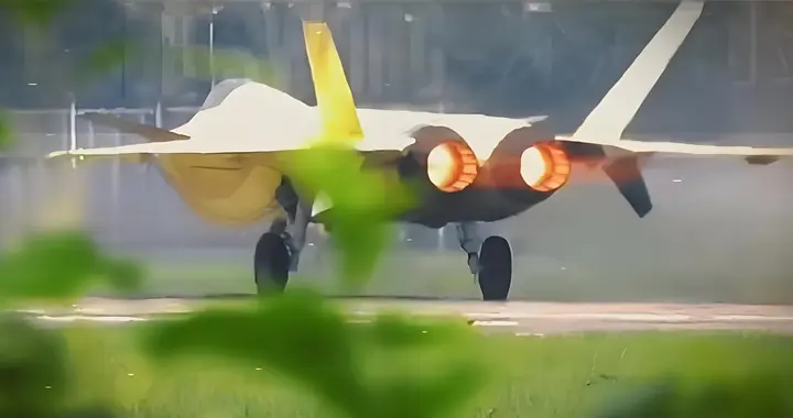黄皮歼20A密集试飞！中美隐形战机格局或将重构
