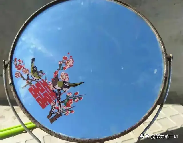 如果家里翻出这些老物件，说不定你就是隐藏富豪！看看你家还有吗