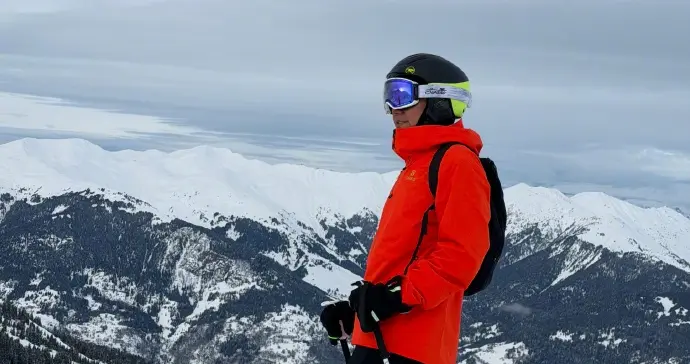 雷军滑雪6天：大佬的假期，不只有“玩”这一件事