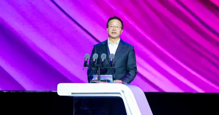 创新药获批增长58%，中国医药从“黄金十年”迈向“创新引领”
