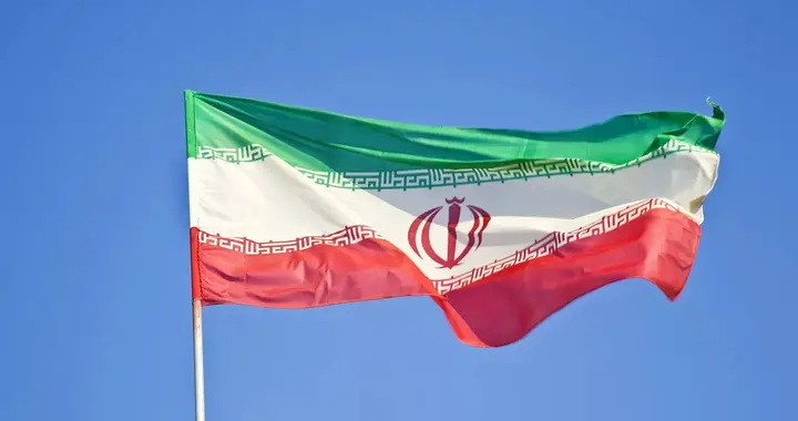 伊朗最高领袖给美国画出三条红线！坚持索要赔偿！美警告重启战争