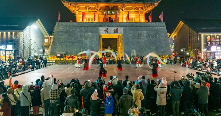 百龙竞技燃爆跨年！第三届合肥市舞龙灯大会在撮街启幕