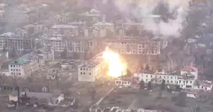 48小时轰炸不停，90%电厂瘫痪！美媒坦诚：谈判钥匙已易主