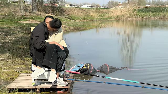 走进生活点点滴滴：钓鱼是一种多么浪漫的