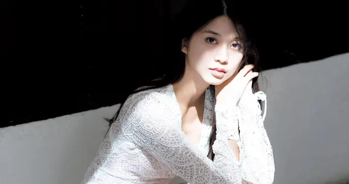 💞星光图鉴｜第17期｜牧野真莉愛：少女元气到成熟妩媚光影魅力
