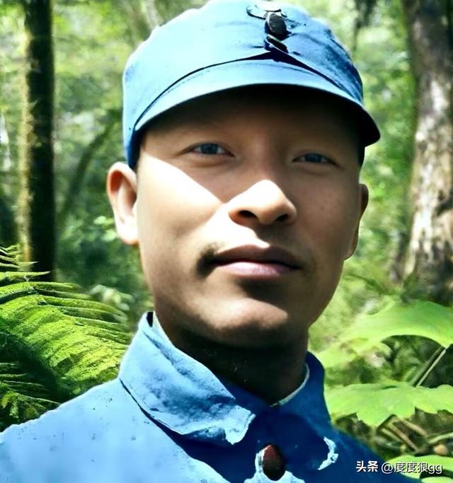 新四军兵力发展缓慢，两年只增加三万，毛主席用一招彻底扭转局面