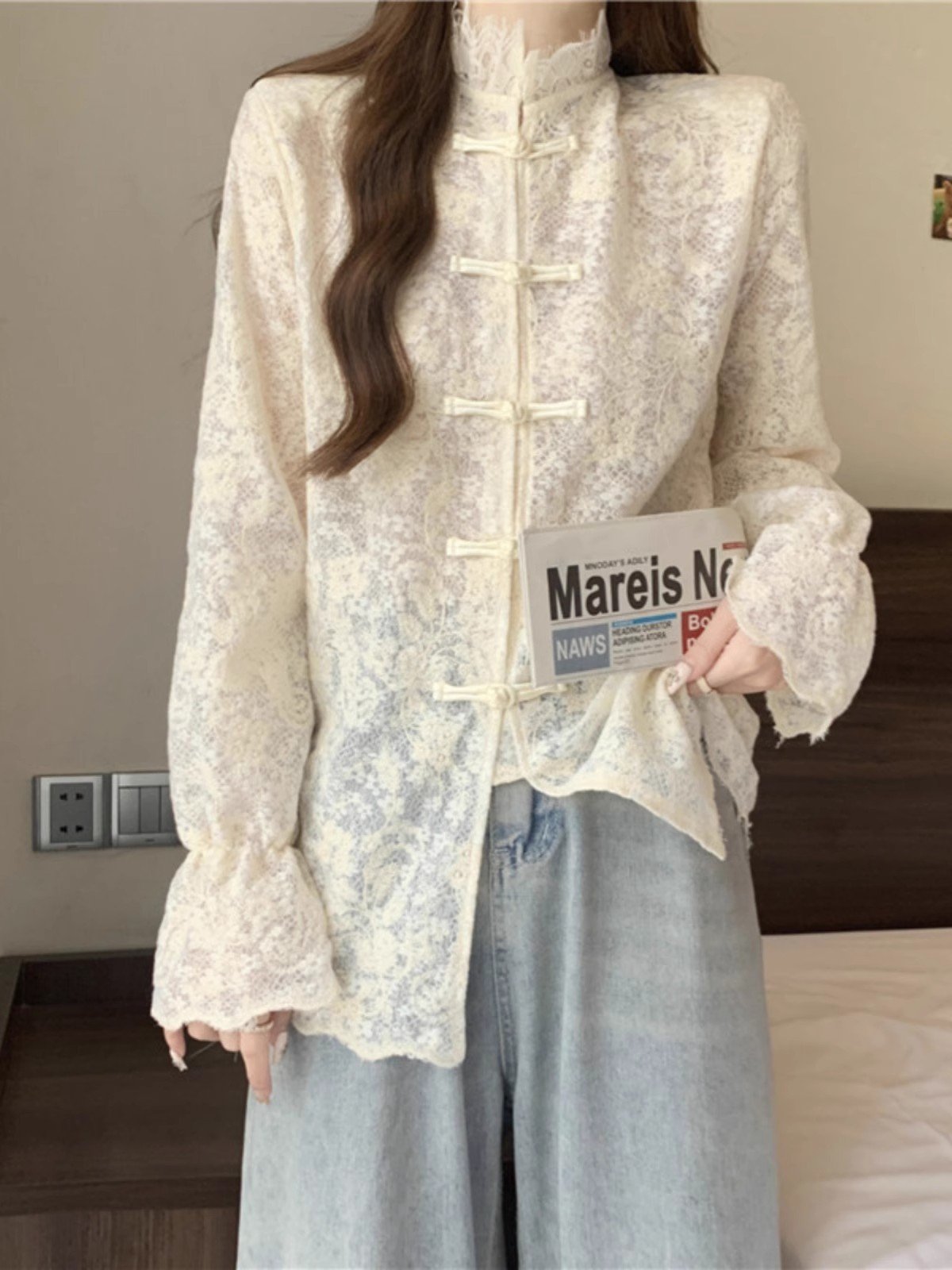 新中式国风盘扣蕾丝衬衫女春季中长款遮屁股