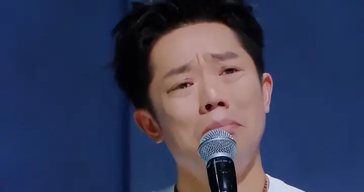 墙倒众人推？风波5个月后，曾毅近况曝光，令人恶心的一幕出现了