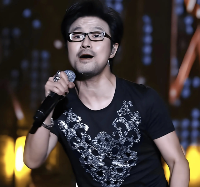 离婚后很快找到下家的明星：汪峰半年后恋爱，陈赫两年后孩子出生