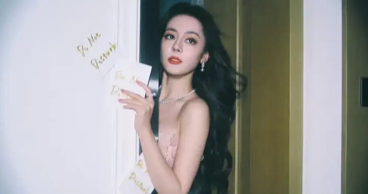 明星美图分享——迪丽热巴