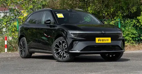 限时21.98 万起，试驾103度四驱Ultra版，焕新极氪7X到底香在哪？