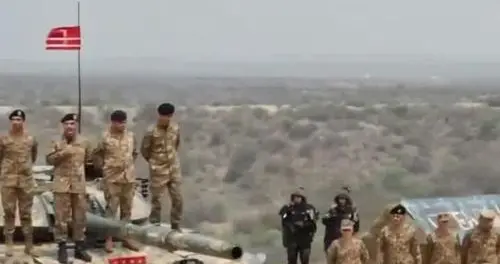 一夜间摧毁252哨所！巴铁这次杀疯了