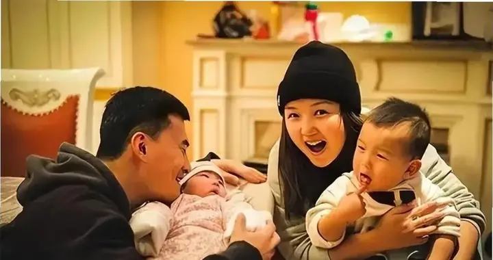 何洁：39岁领结婚证，不为爱情，是刚需！
