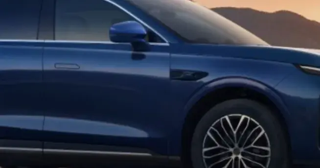 选家用中大型SUV总踩坑？这款车凭啥能避开所有短板