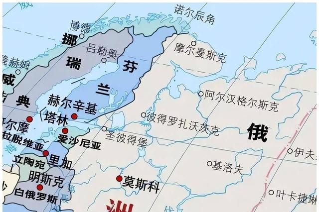 十月革命之后，苏俄为什么迁都莫斯科？