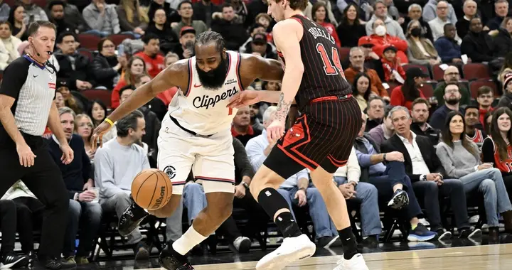 火箭大逆转，快船惨败，西部最新排名：湖人16分逆转掘金重回第5