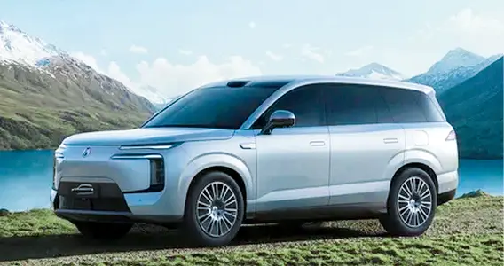 拒绝“凑合”！腾势N8L：带 N9 同款黑科技，家庭用户会买账？