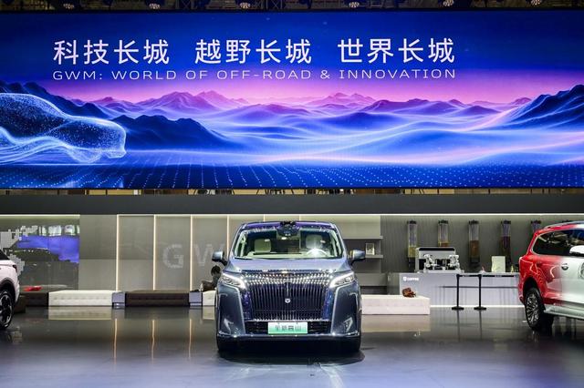 国人都偏爱“大一号”的MPV？这四款豪华大车谁更值得入手？