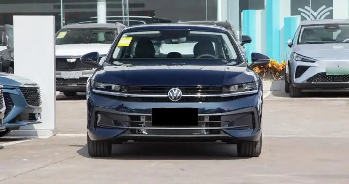 终端优惠2.8万元，造型时尚大气，全新大众迈腾值得选吗？