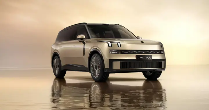 领克900五座版亮相 新增日冕金色 预计三套插混 零百预计最快4.3秒