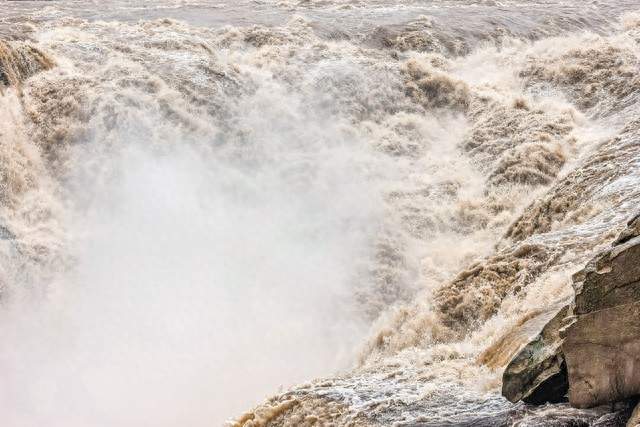 济南母女黄河边失联一月，丈夫焦急盼归