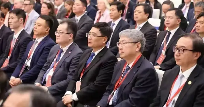 雷军、刘强东罕见同框，曾说请东哥帮忙辟谣自己不是营销大师