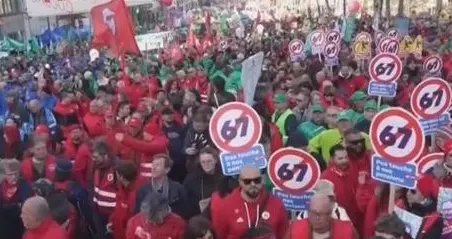 布鲁塞尔爆发大规模示威，抗议养老失业改革，政府强硬不肯松口