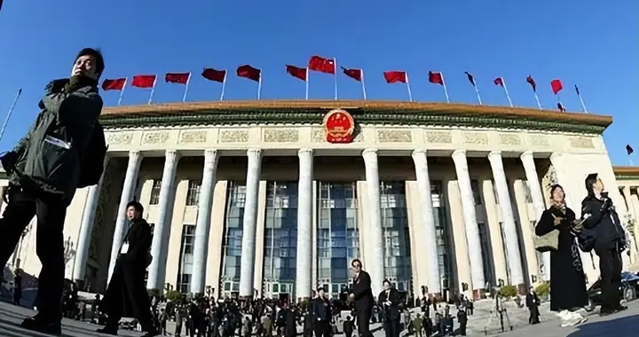 政治局定调“新支柱”！6万亿产业浮出水面，谁会成为下一个赢家