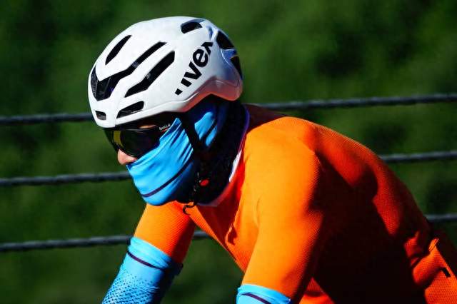 冬季骑行头盔选对了！安全保暖还划算