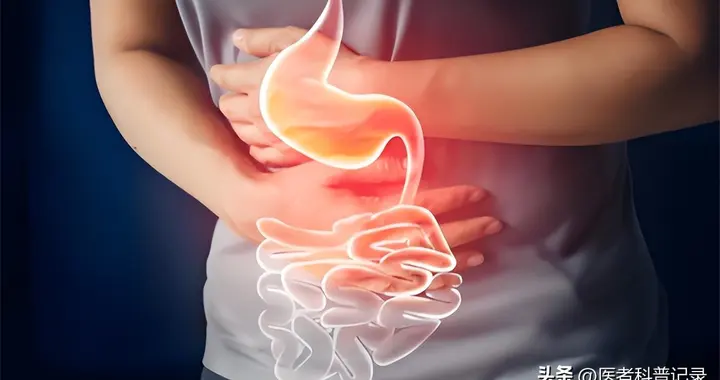 早晨空腹喝水，比不吃早餐危害要大？医生说出答案，早知道早受益