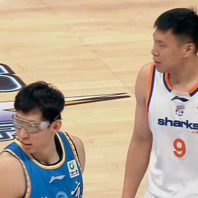 体育课代表：也不是对手，上海男篮半场领先