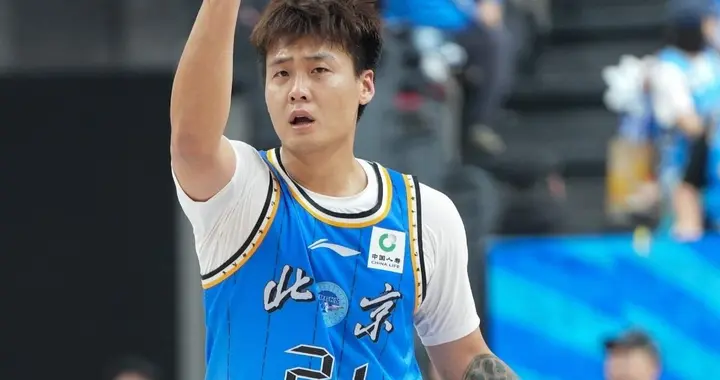 目前联赛能打硬仗的三大后卫！赵睿、贺希宁、程帅澎