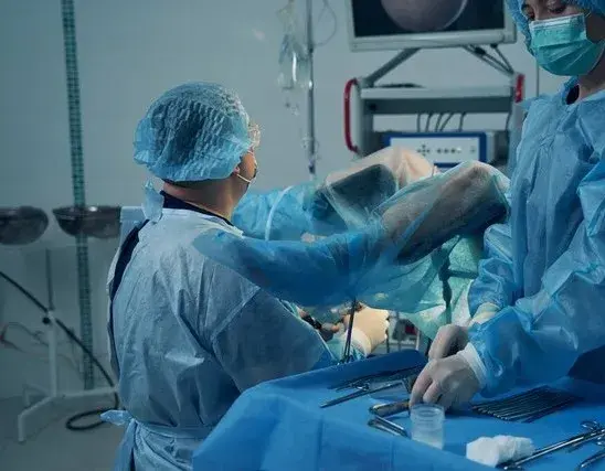 男医生专业检查女性私部，让尴尬成为过去式！