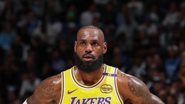 娱乐体育是一家：湖人今天能大比分赢勇士