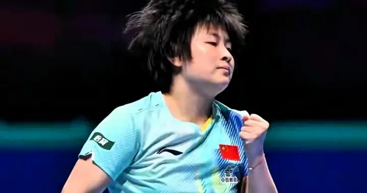 爆冷！19岁国乒小将覃予萱掀翻日本一姐，国乒四花挺进世界杯16强