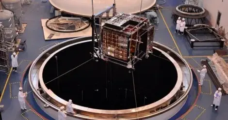 14万人天塌了，老板套现28亿，告诉大家都是假的