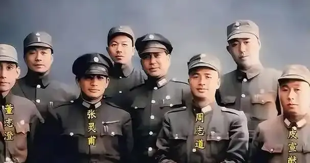 黄埔四期被遗忘的名将：战功不输张灵甫，却装老农从淮海全身而退