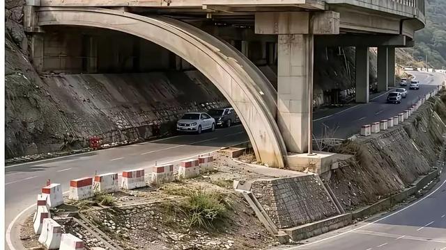 大别山人物志：第一次发，如石沉大海，没一