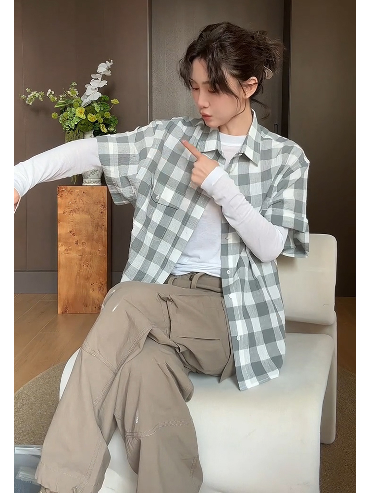 高级感上衣独特漂亮超好看格纹短袖衬衫女