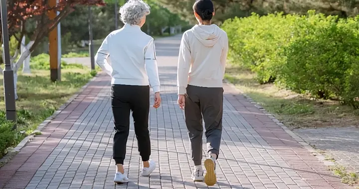 不要日行万步！医生忠告：64岁后，7种运动能不做就不做