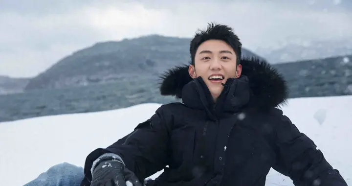 一天五个瓜！出轨离婚、婚期已定、双顶流复合，黄景瑜 鹿晗最意外