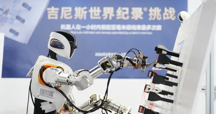它石智航出圈！A1机器人刷新吉尼斯世界纪录，解锁具身智能新高度