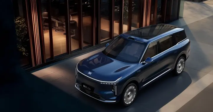 我开了一天智己LS9：对不起，传统豪华车该慌了