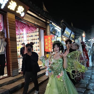 伍拾姨：带80多岁的父母出来玩，主打一个