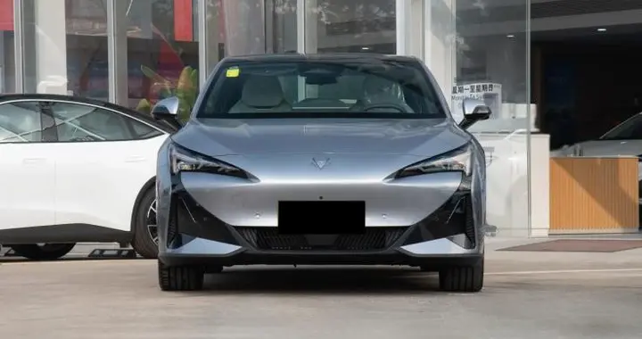 又一好车限时优惠，10.39万起，标配前排加热/通风，宁德时代电芯