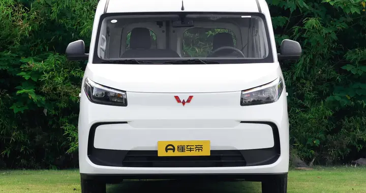 9座纯电轻客跑405公里，五菱这台新车切中了多少痛点？