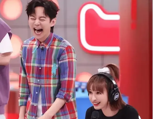 无妻无子，半退休的何最现状如何？