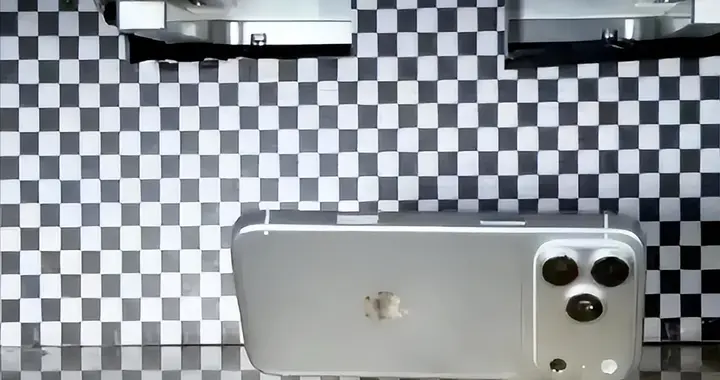 印度代工厂遭攻击，iPhone18全曝光，苹果供应链隐忧浮现